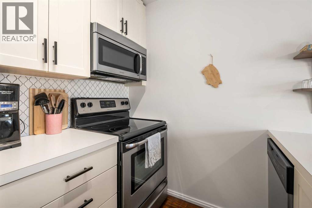 Apartment for Sale in 1403, 279 Copperpond Common SE|Calgary, Alberta T2Z1C6 3