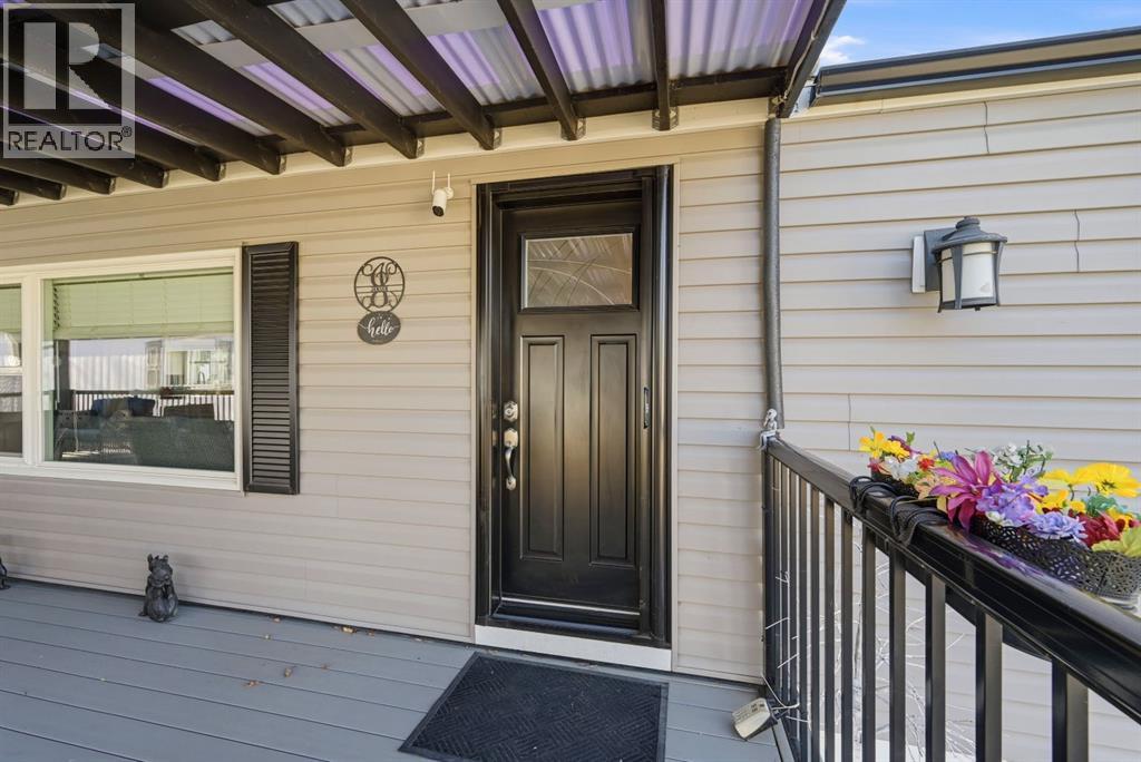 Mobile Home for Sale in 342 Burroughs Circle NE|Calgary, Alberta T1Y6K3 5