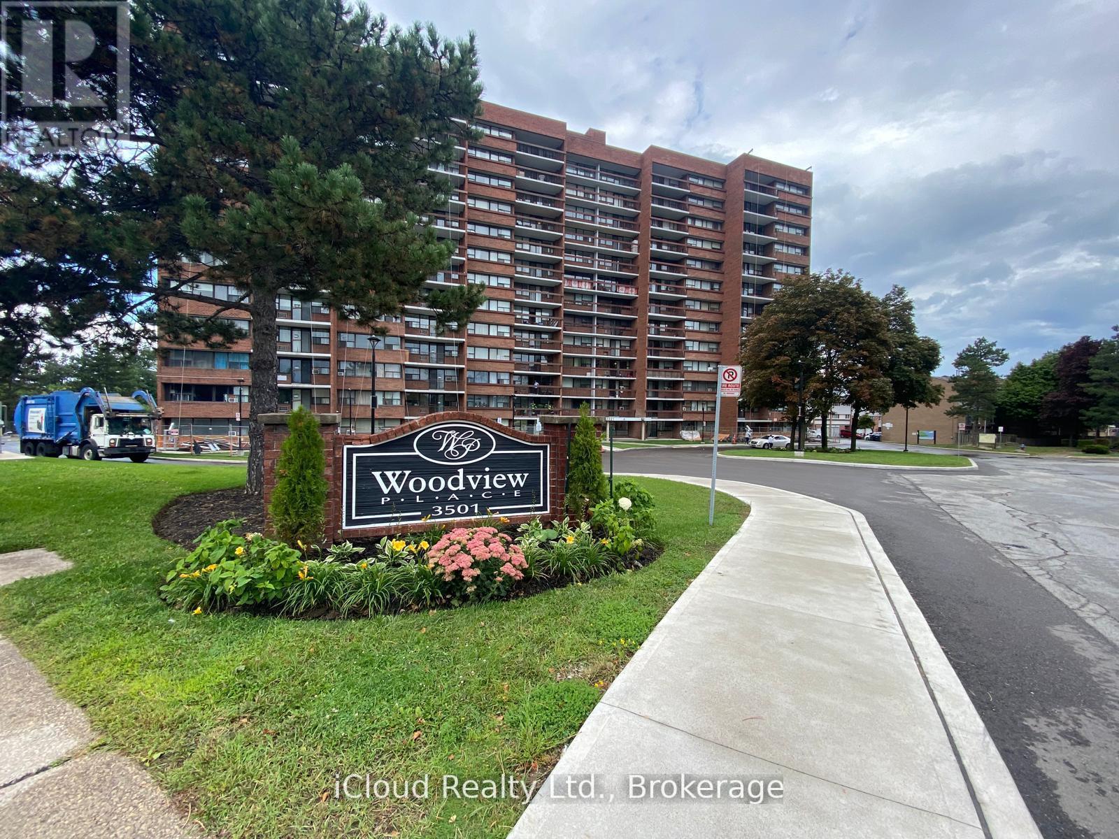 606 - 3501 GLEN ERIN DRIVE, Mississauga (Erin Mills), Ontario L5L2E9