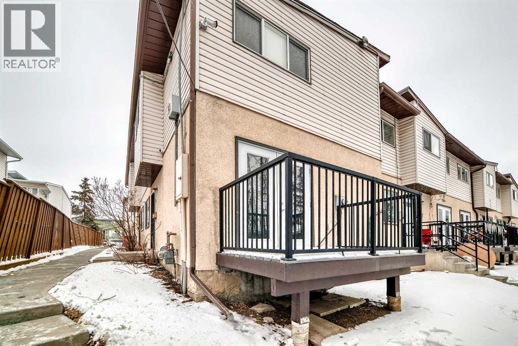 Row / Townhouse for Sale in 13, 4531 7 Avenue SE|Calgary, Alberta T2A5E4