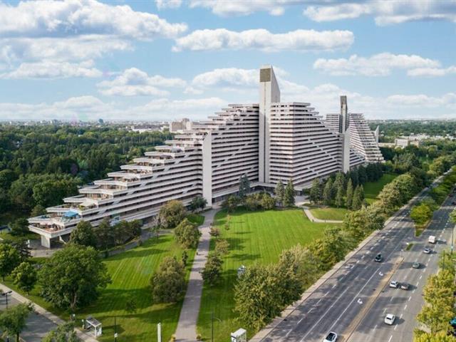 5199 Rue Sherbrooke E.