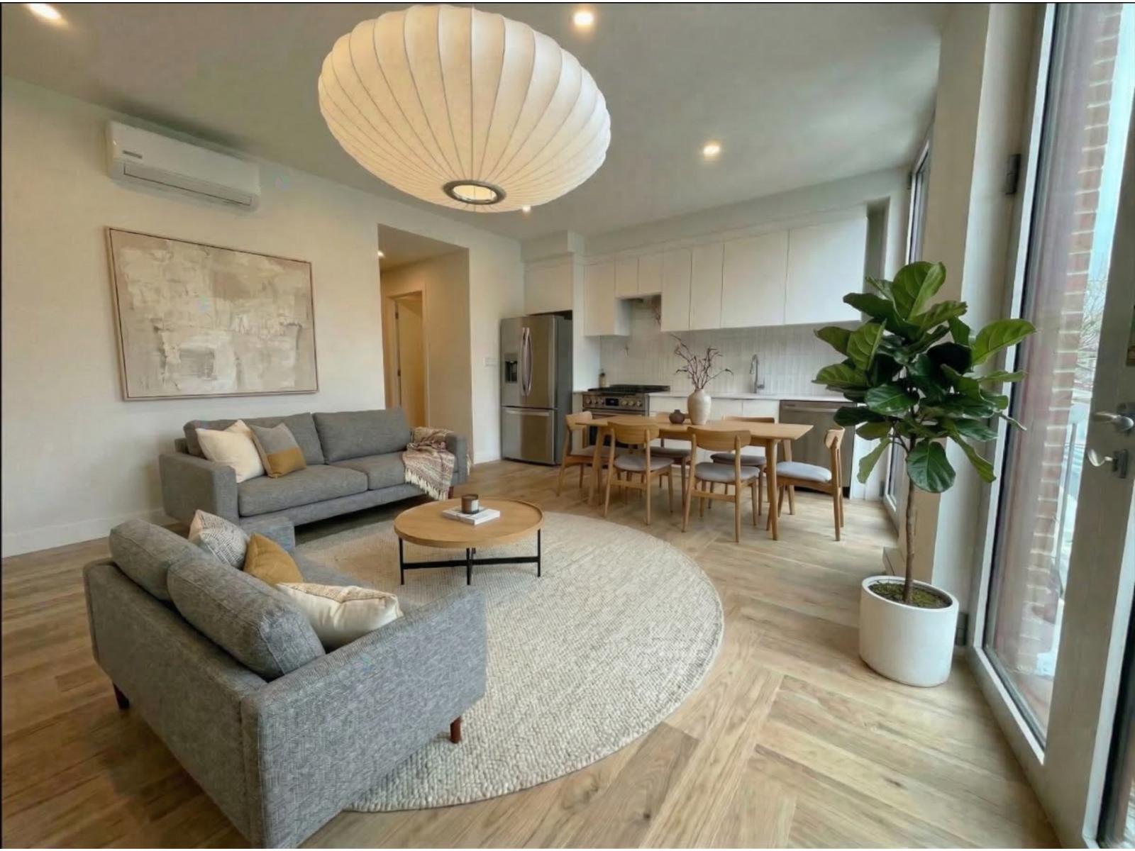 01121 Rue Charlevoix