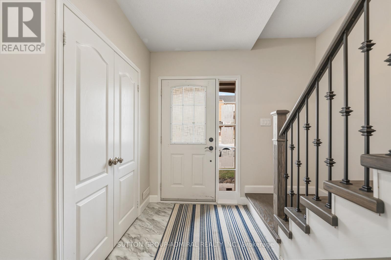 Row / Townhouse for Sale in 8 - 2341 PARKHAVEN BOULEVARD|Oakville (RO River Oaks), Ontario L6H7S5 4