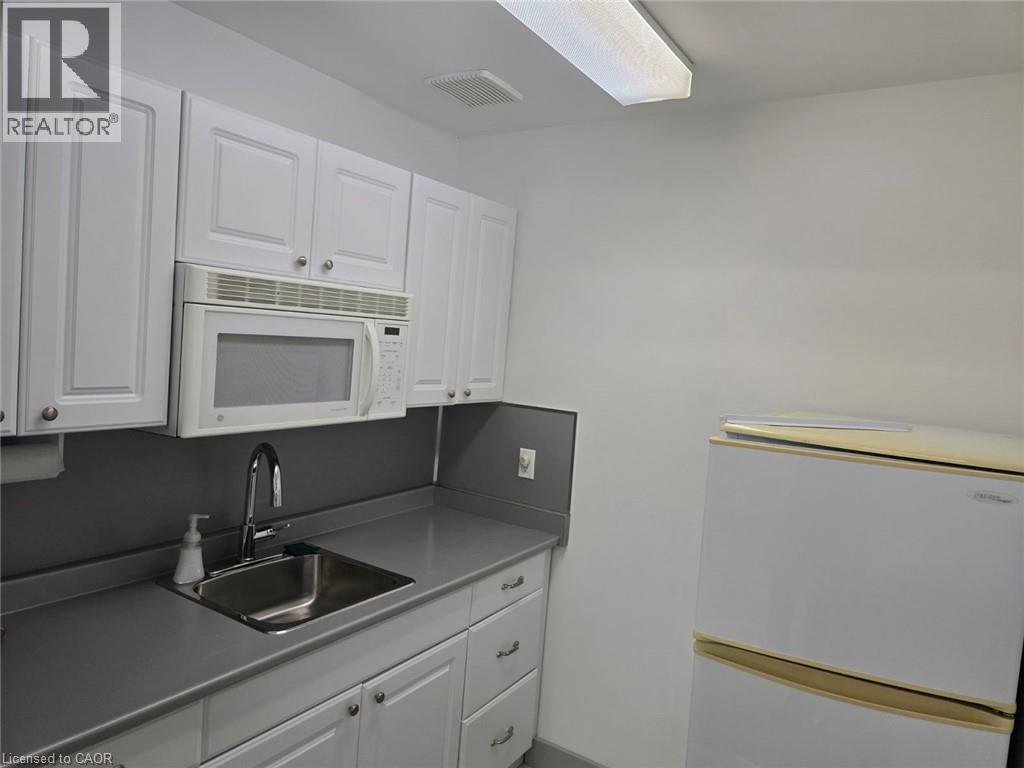 For rent: 145 LANCING Drive, Hamilton, Ontario L8W2Z9 - 40815791 ...