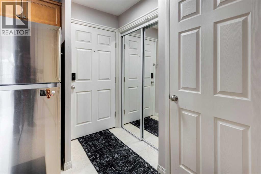 Apartment for Sale in 302, 1833 11 Avenue SW|Calgary, Alberta T3C0N7 2