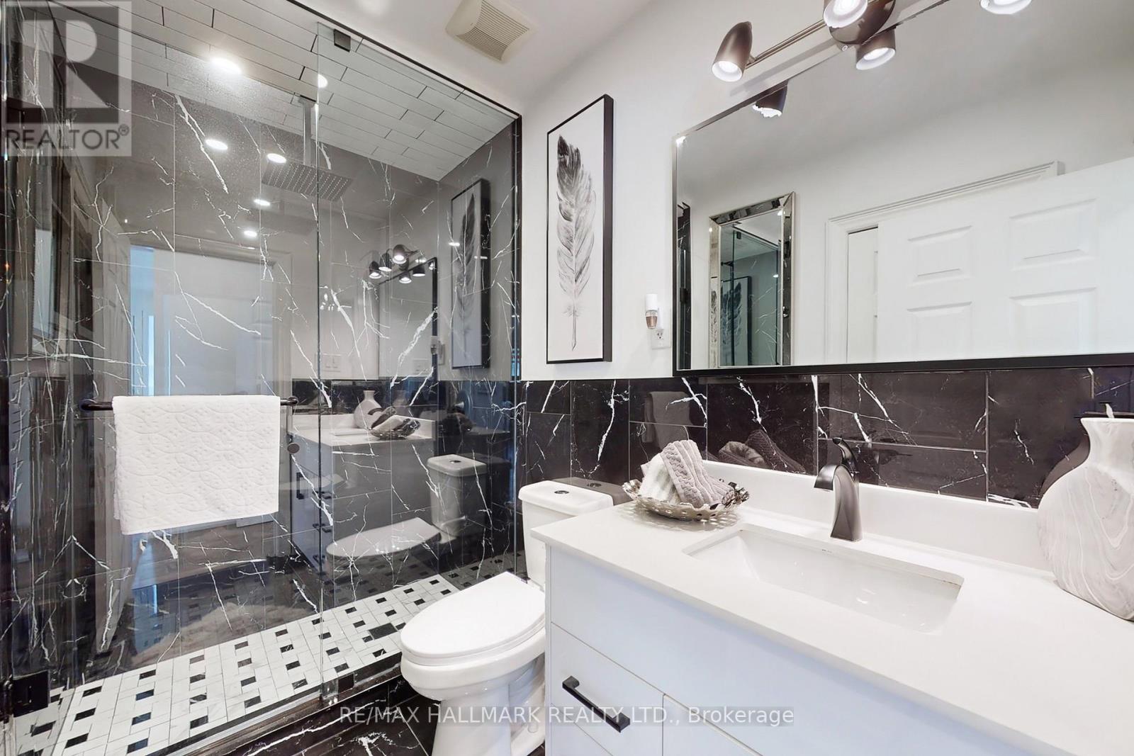 For sale: 24 CRESSER AVENUE, Whitby, Ontario L1P1J8 - E12939376 ...
