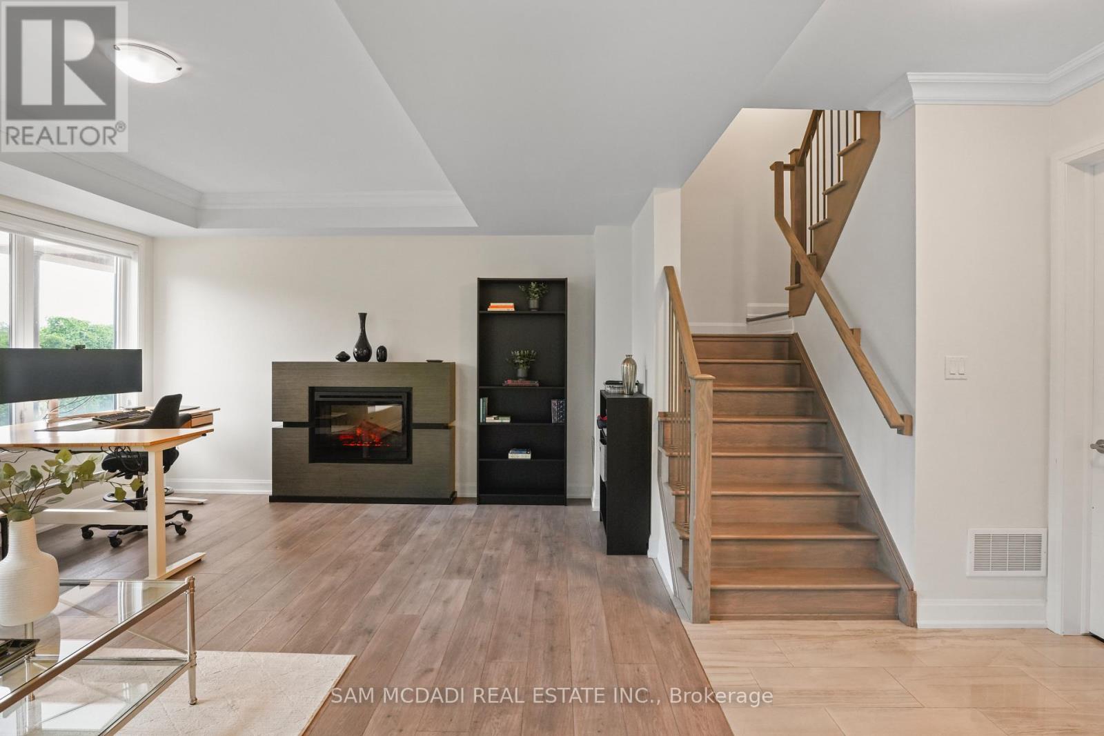 Row / Townhouse for Sale in 34 - 3006 CREEKSHORE COMMON|Oakville (GO Glenorchy), Ontario L6M0Y6 5