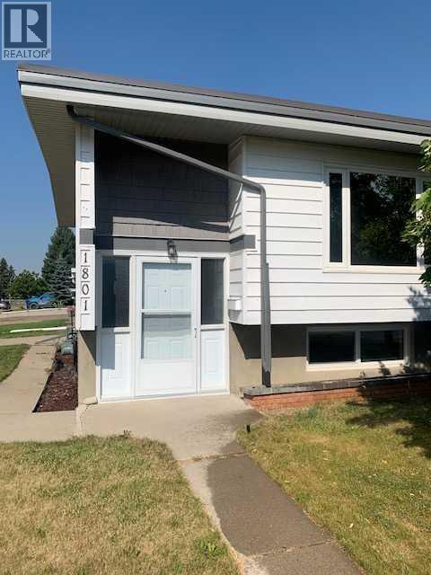 1801 Lakeside Road S