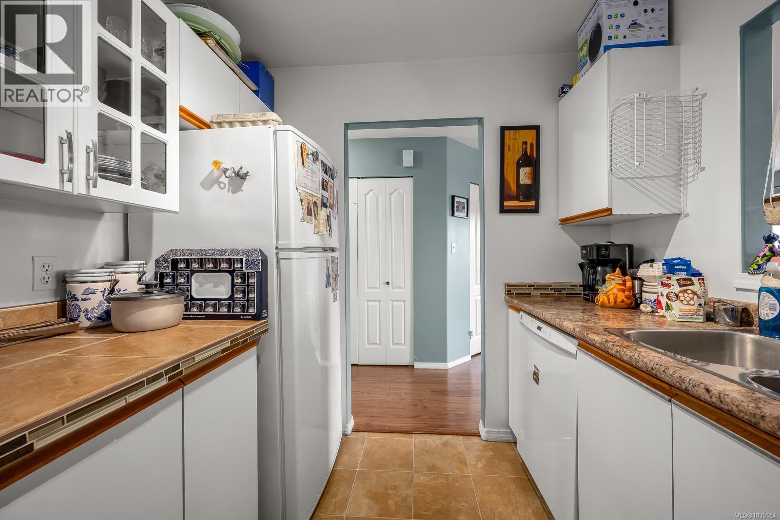 121 Break Back Rd For sale: 204 130 Back Rd, Courtenay, British Columbia V9N3W6 - 1030184 ...