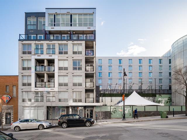 2100 Boul. St-Laurent