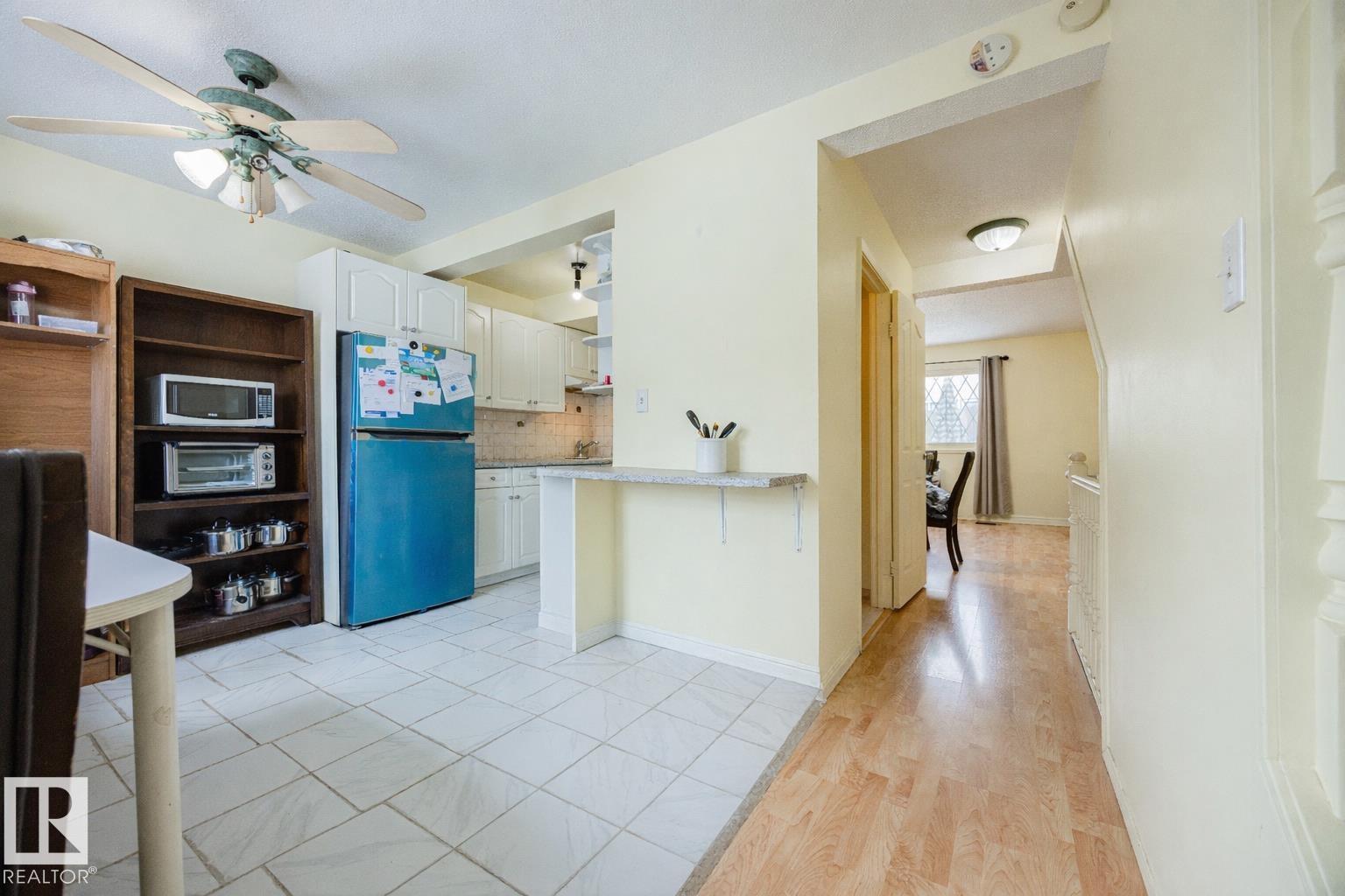 For sale: 774 ABBOTTSFIELD RD NW NW, Edmonton, Alberta T5W4R4 ...