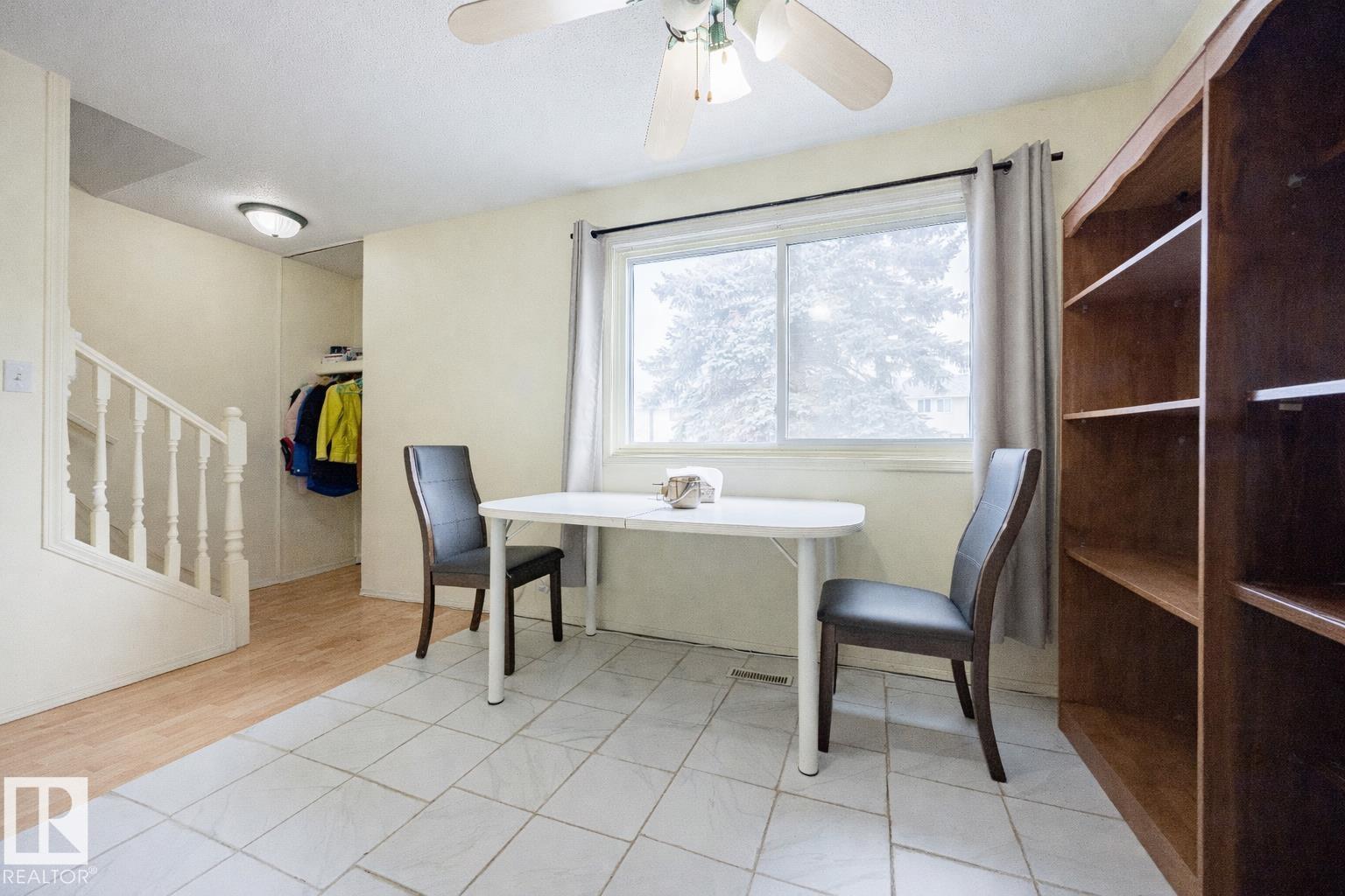 For sale: 774 ABBOTTSFIELD RD NW NW, Edmonton, Alberta T5W4R4 ...
