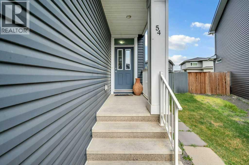 Duplex for Sale in 54 Redstone Mews NE|Calgary, Alberta T3N0N5 3