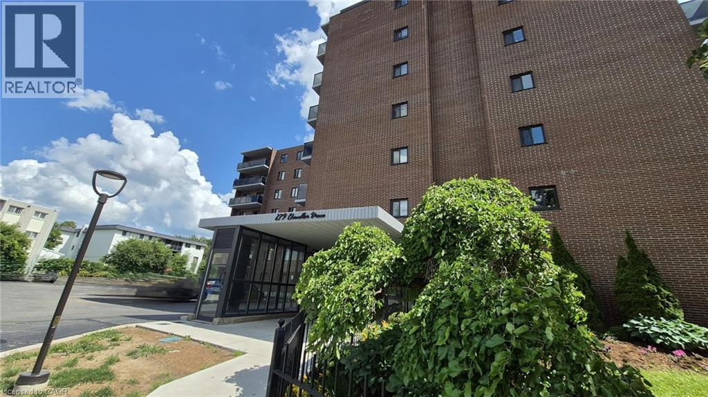 279 CHANDLER Drive Unit# 706, Kitchener, Ontario N2E1X6
