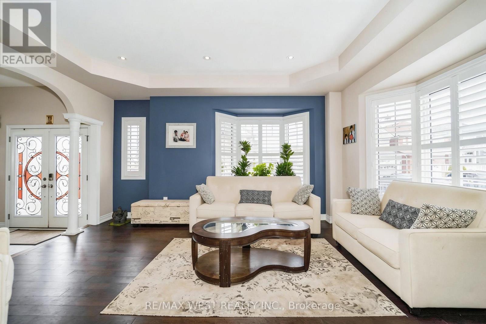 For sale: 63 SHARPLIN DRIVE, Ajax (South East), Ontario L1Z0P4