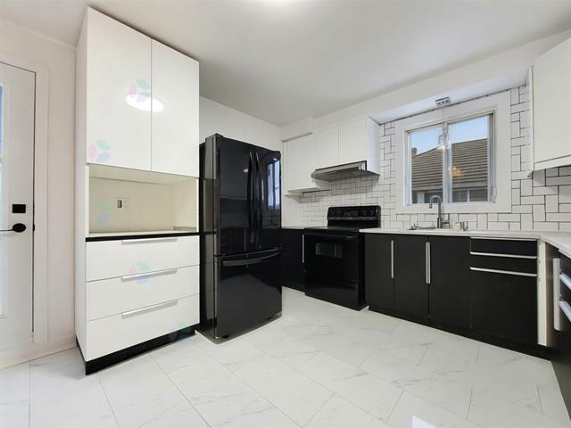 971 Av. Rose-de-Lima