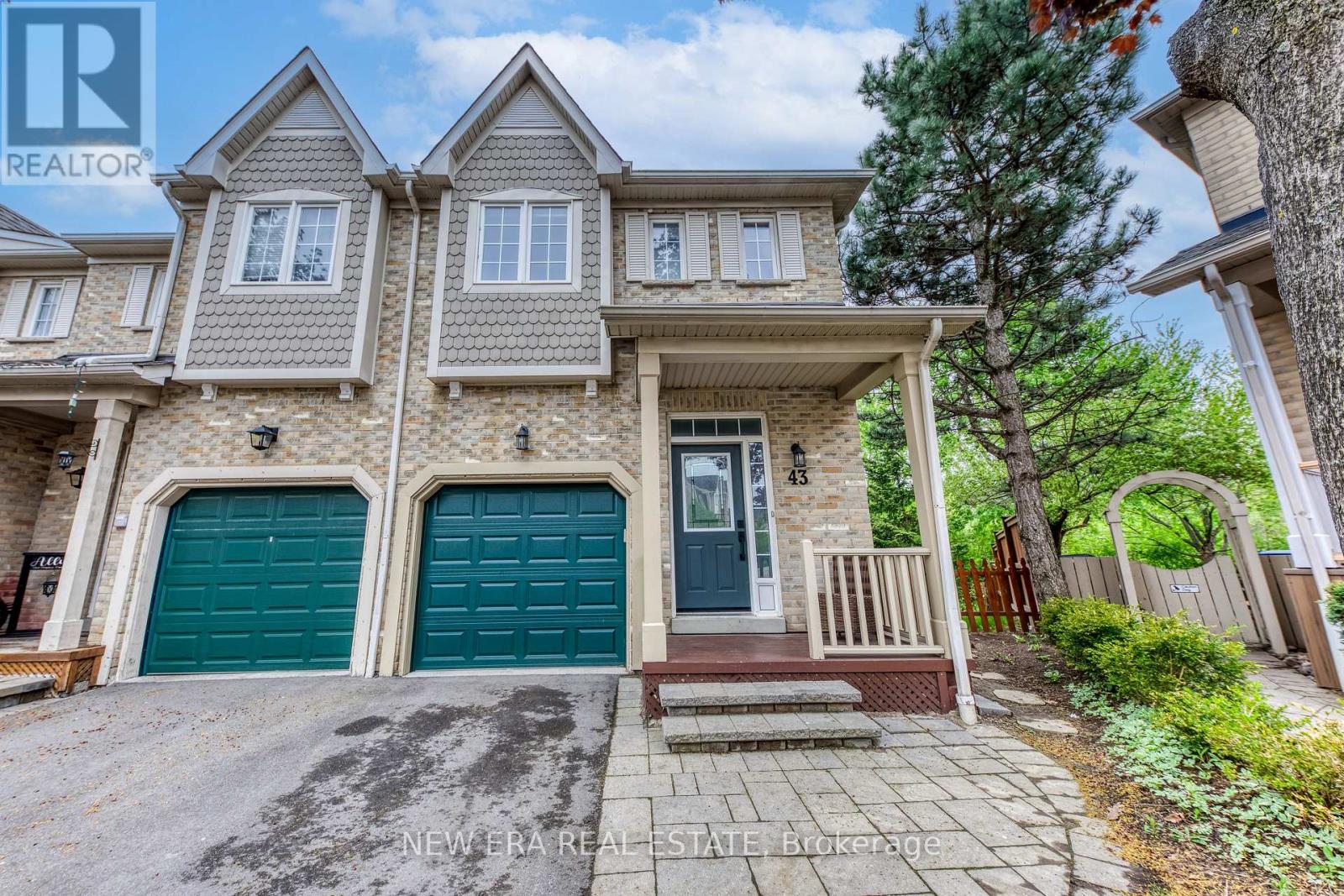 Row / Townhouse for Sale in 43 - 7284 BELLSHIRE GATE|Mississauga (Meadowvale Village), Ontario L5N8E4 2