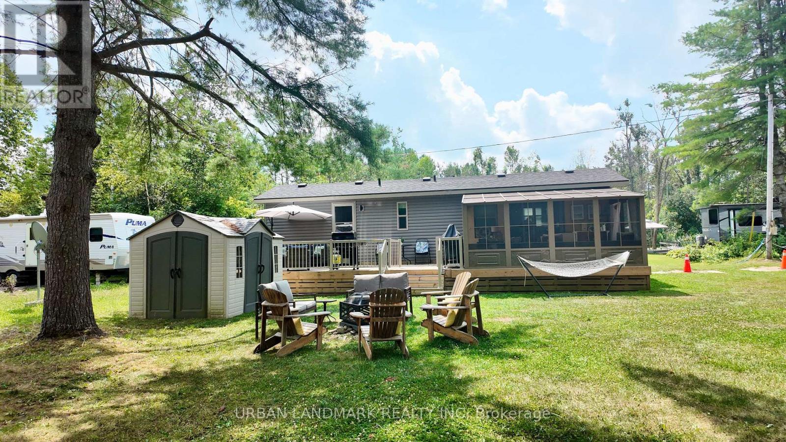 2612 VICTORIA ROAD