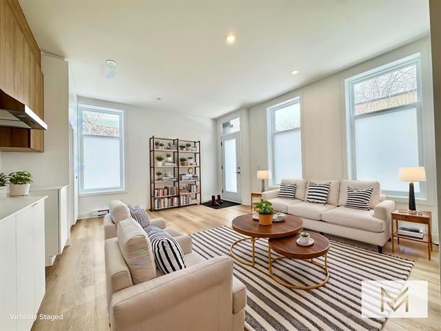 1225 Rue Marie-Anne E.