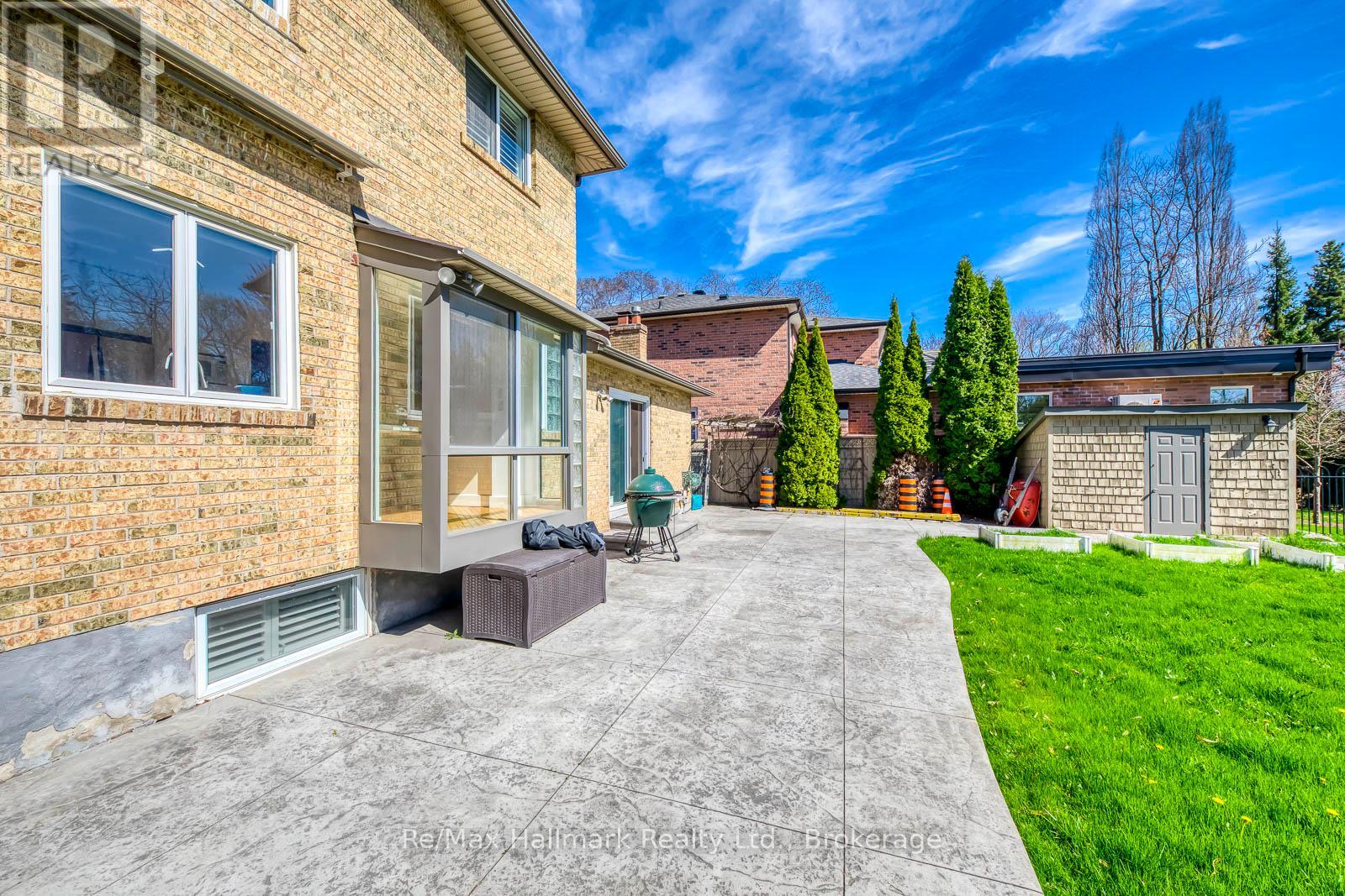 For sale: 494 CHARTWELL ROAD, Oakville (OO Old Oakville), Ontario ...