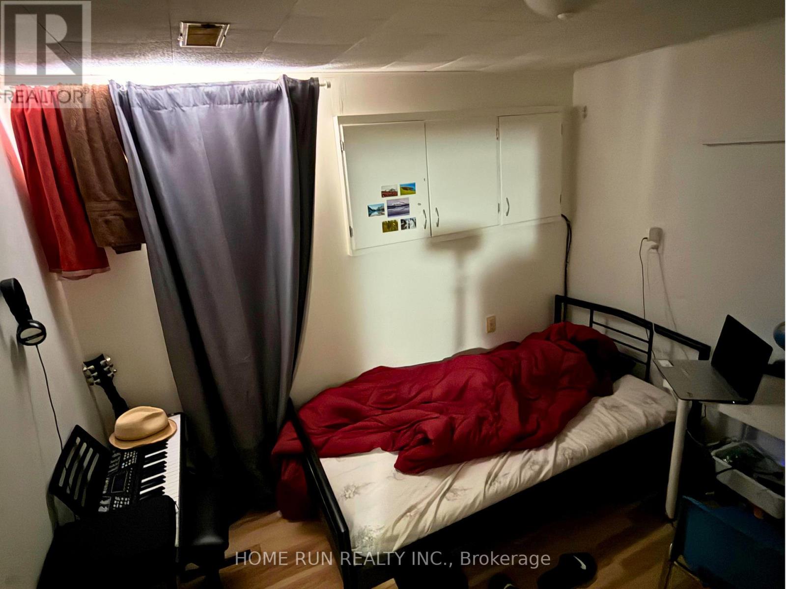 渥太华Nepean核心地段 6+2卧3卫独立屋 双厨房设计 投资自住两相宜 - 20