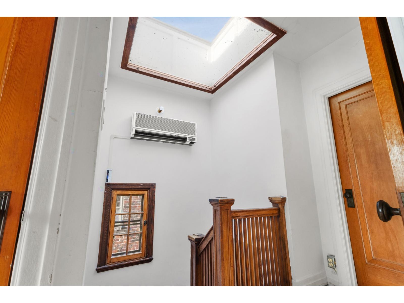For sale: 3484 Av. Westmore, Montréal (Côte-des-Neiges/Notre-Dame-de