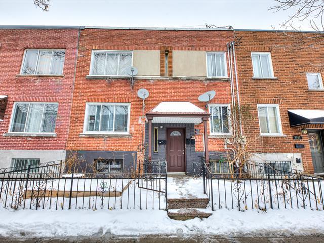 7769-7771 Av. Stuart