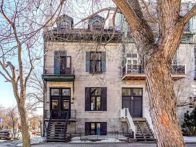 2206 Rue St-Antoine O.