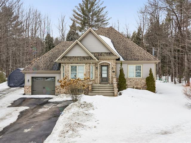 1033-1035 Rue des Saules