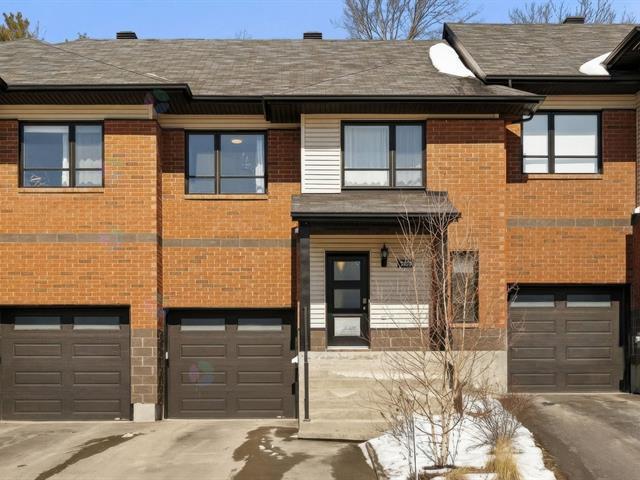 2130 Rue de la Fileuse