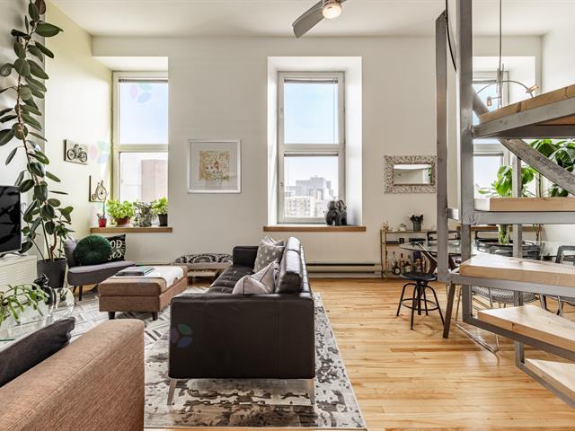 230 Rue Sherbrooke E.