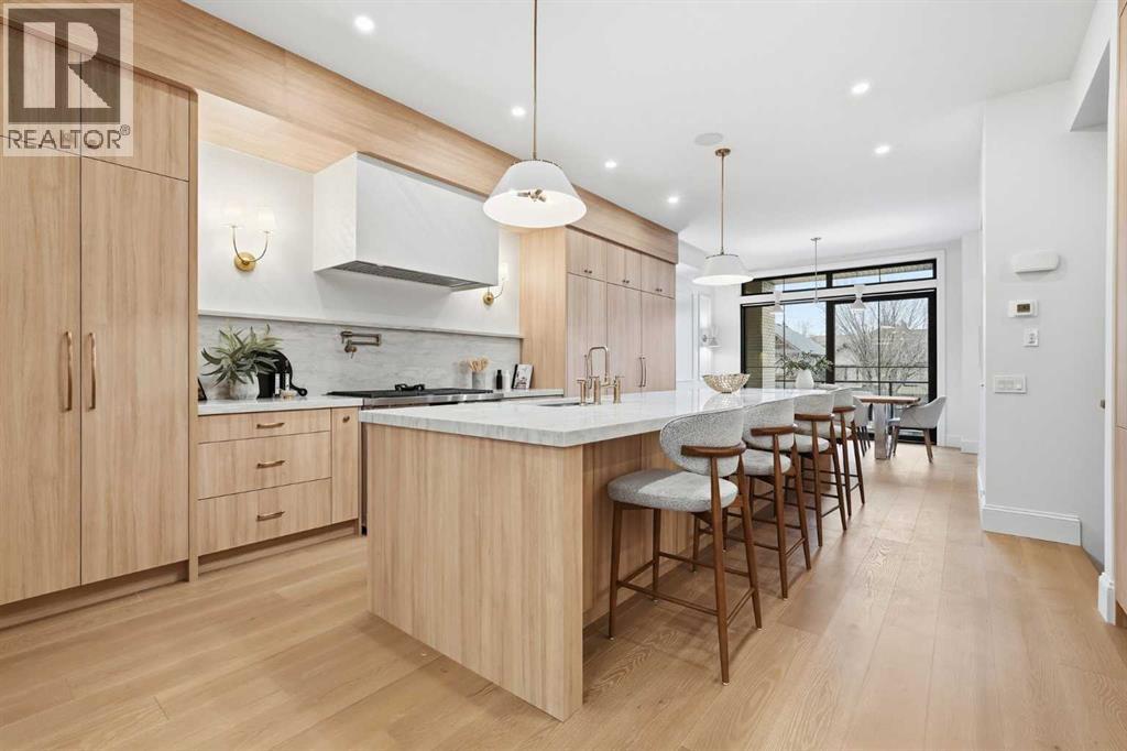 Duplex for Sale in 2009 28 Avenue SW|Calgary, Alberta T2T1K4