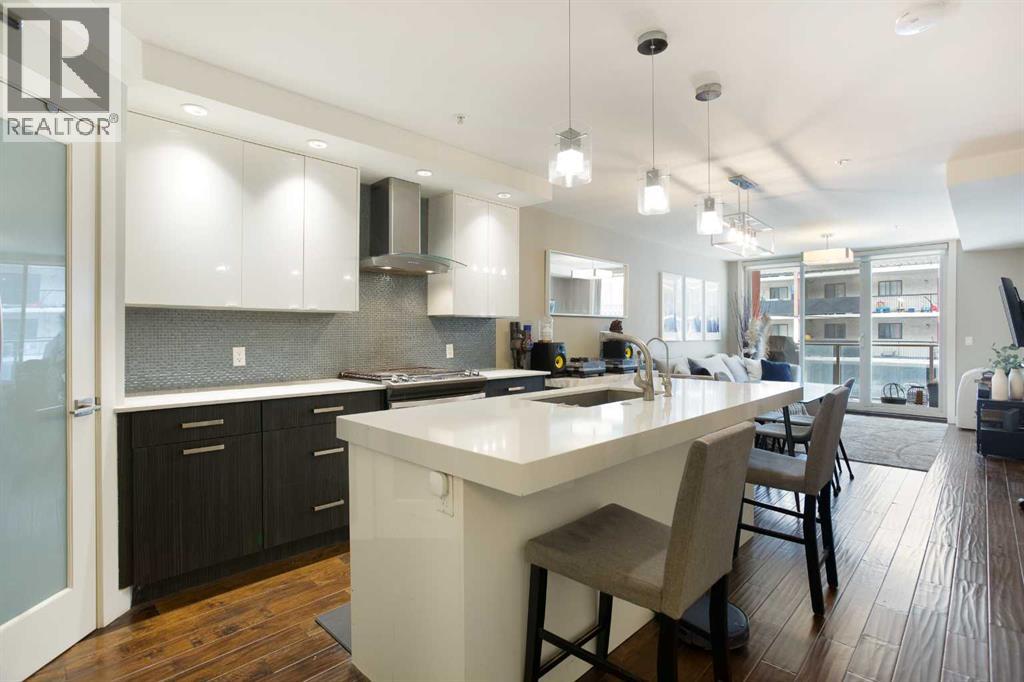 202, 1029 15 Avenue SW