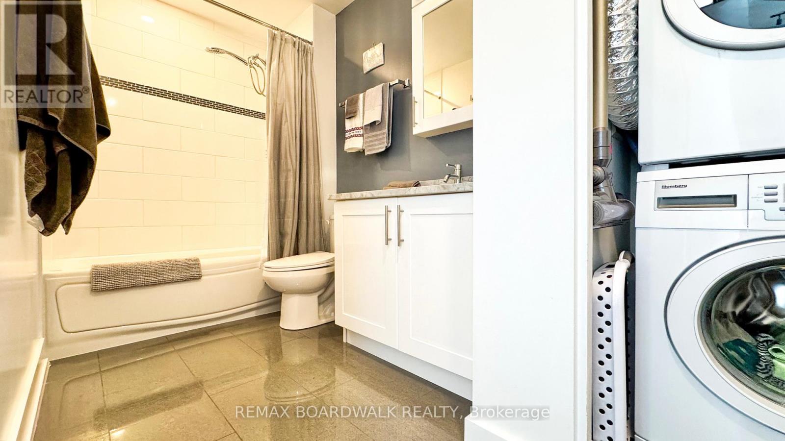 2706 - 40 NEPEAN STREET N