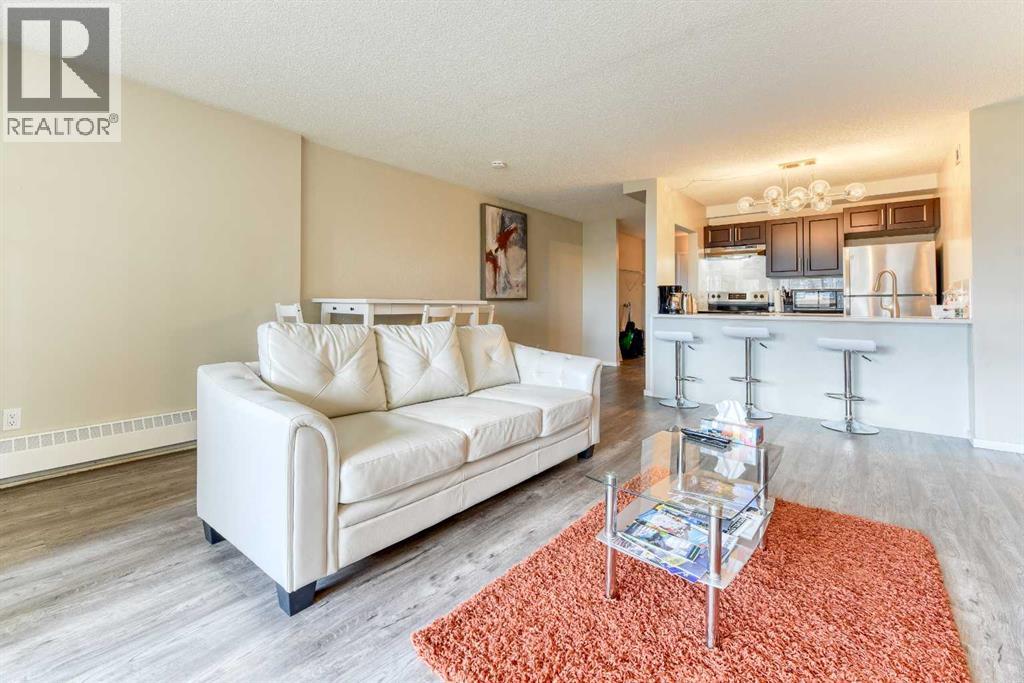 Apartment for Sale in 907, 221 6 Avenue SE|Calgary, Alberta T2G4Z9 3