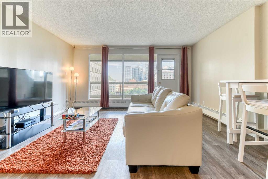 Apartment for Sale in 907, 221 6 Avenue SE|Calgary, Alberta T2G4Z9 4