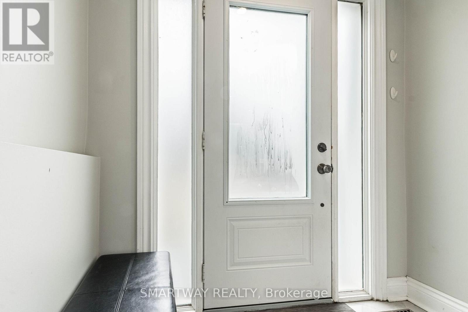 Row / Townhouse for Sale in 10 - 2445 HOMELANDS DRIVE|Mississauga (Sheridan), Ontario L5K2C6 5