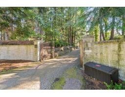 For sale: 13514 20 AVENUE, Surrey, British Columbia V4A1Z6