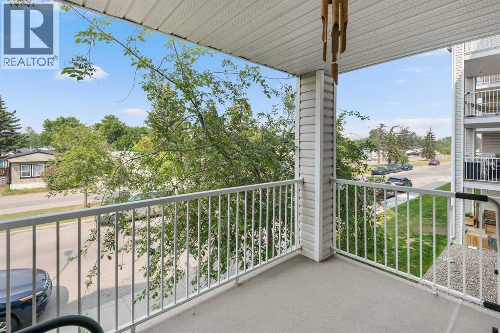 Apartment for Sale in 2210, 6224 17 Avenue SE|Calgary, Alberta T2A7X8 2