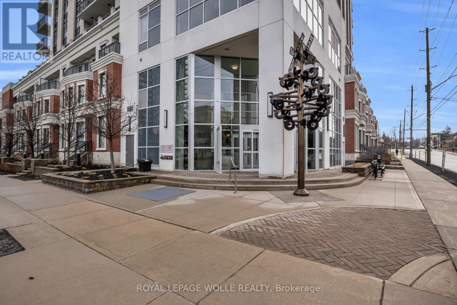 904 - 144 PARK STREET, Waterloo, Ontario N2L0B6