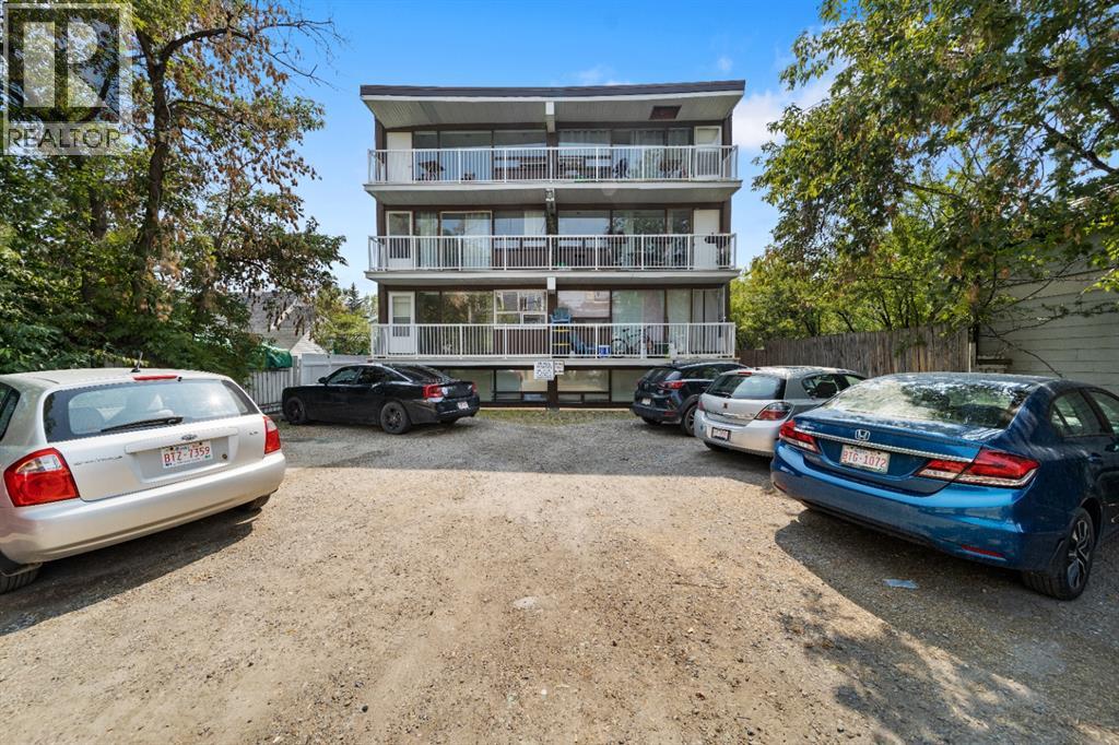 Apartment for Sale in 103, 1612 14 Avenue SW|Calgary, Alberta T3C0W5 4