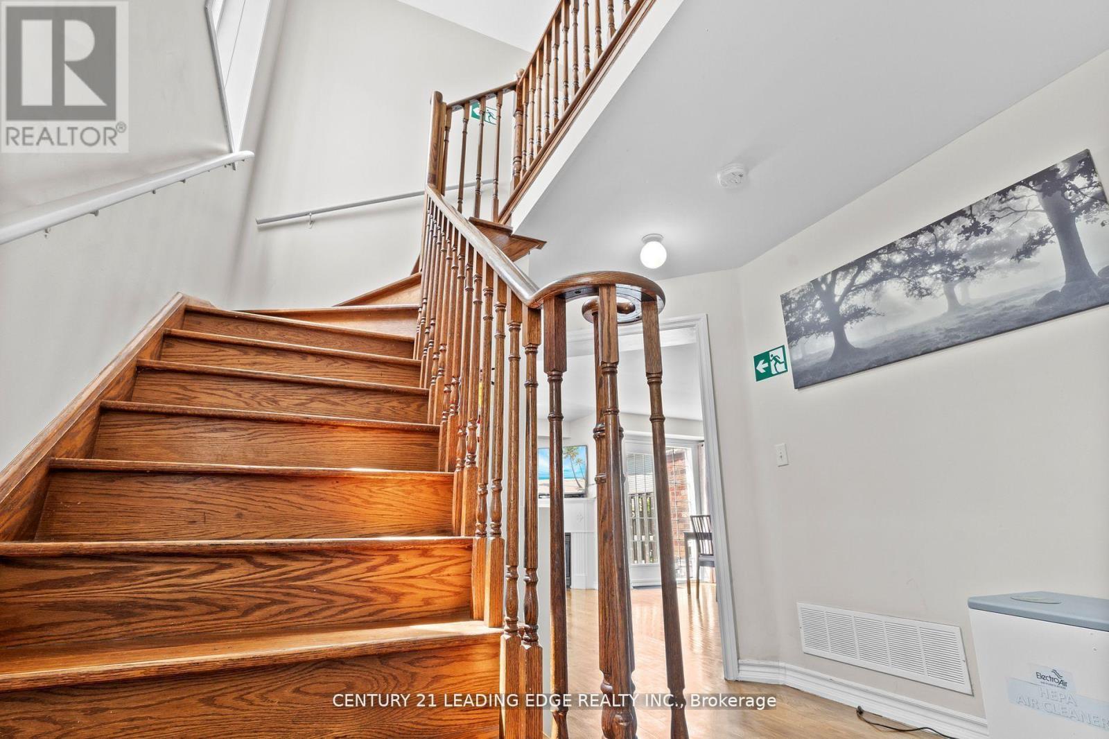 For sale: 1 DELIGHT WAY, Whitby (Brooklin), Ontario L1M0G1 - E12953778 ...