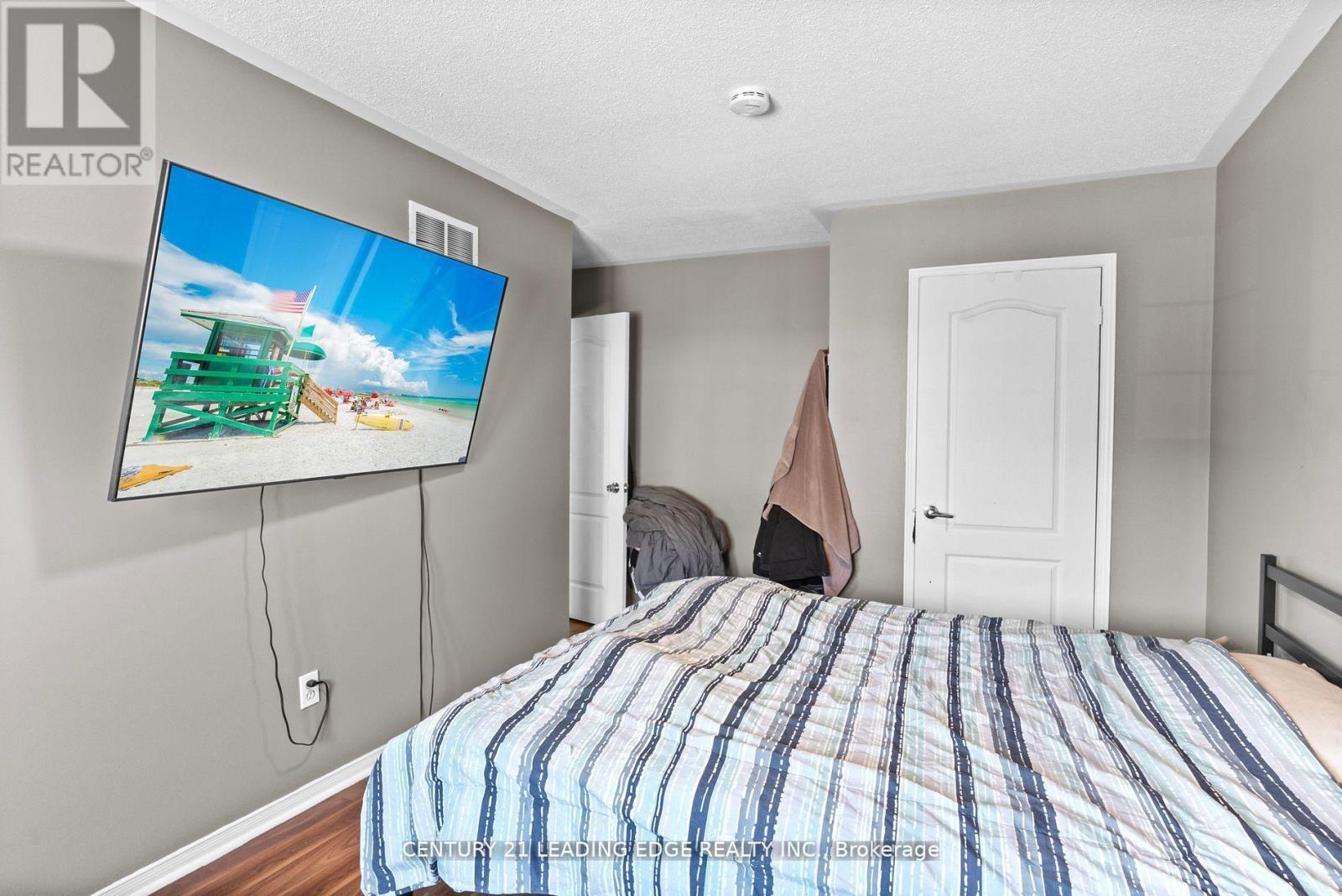 For sale: 1 DELIGHT WAY, Whitby (Brooklin), Ontario L1M0G1 - E12953778 ...