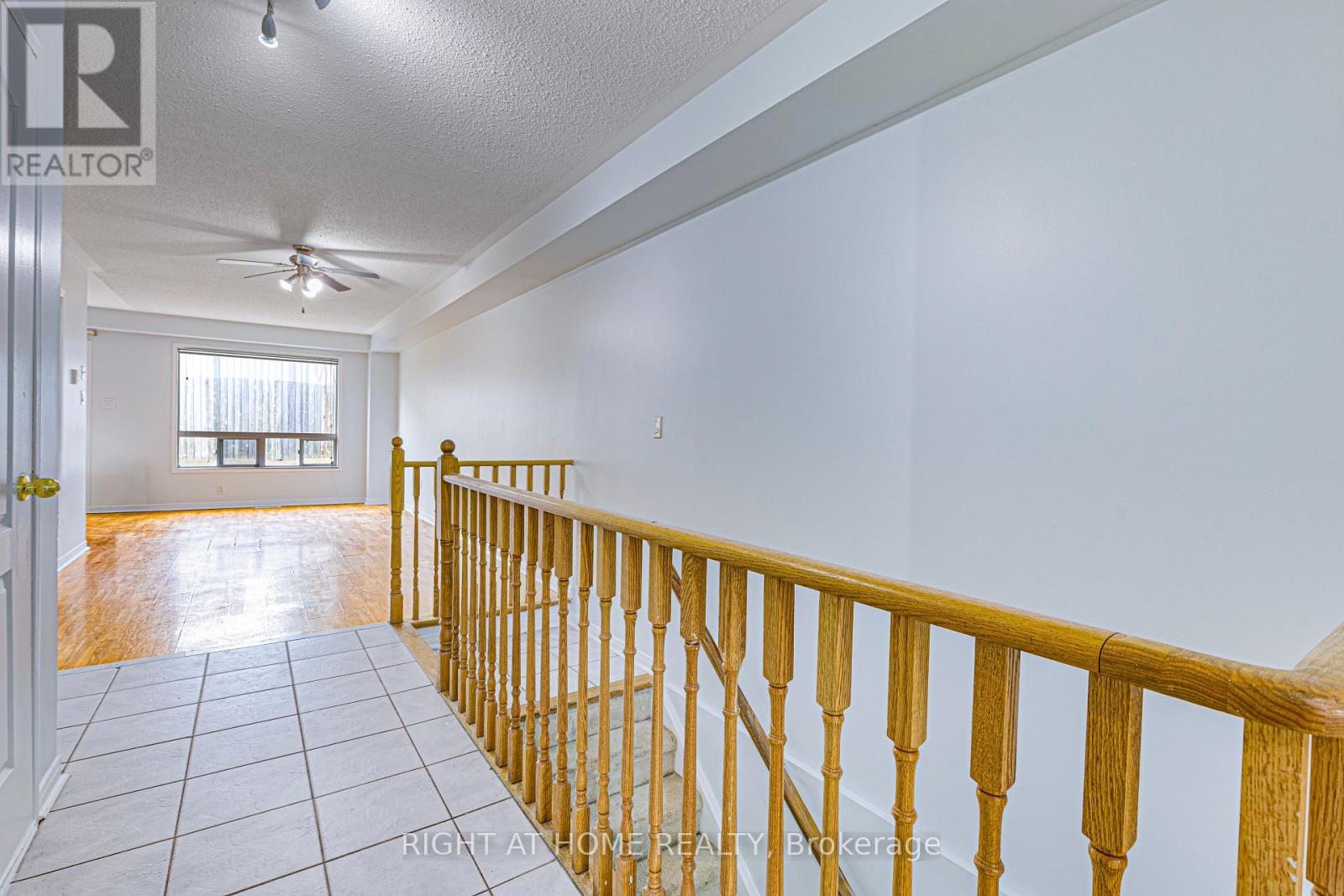 Row / Townhouse for Sale in 5 - 770 OTHELLO COURT|Mississauga (Meadowvale Village), Ontario L5W1Y2 5
