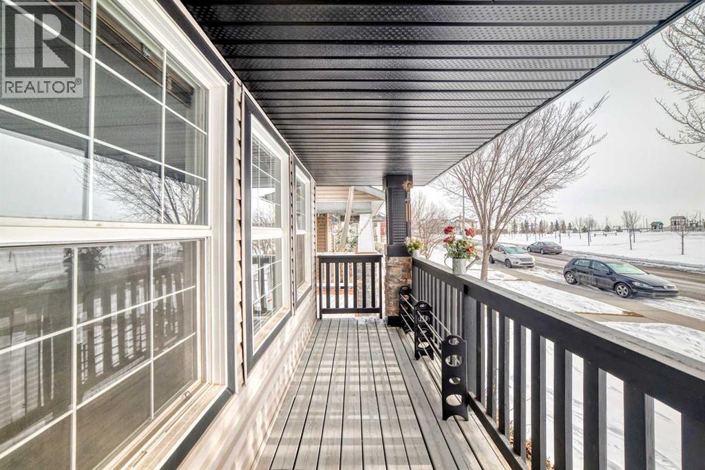 House for Sale in 9275 Saddlebrook Drive NE|Calgary, Alberta T3J5M5 2