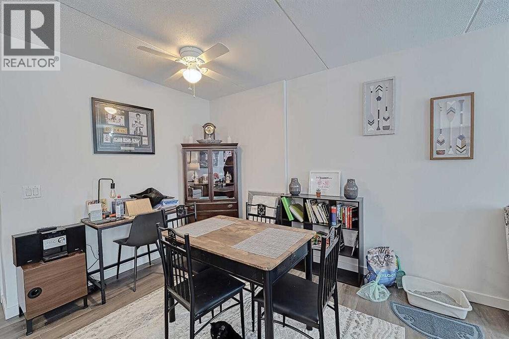 Row / Townhouse for Sale in 1101, 2200 Woodview Drive SW|Calgary, Alberta T2W3N6 5