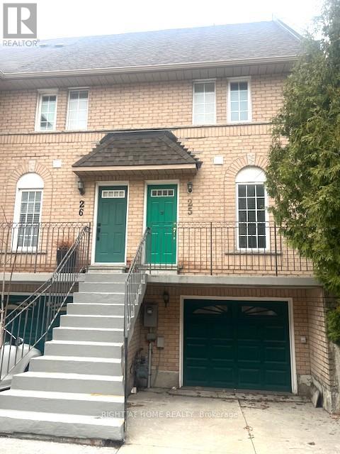 Row / Townhouse for Sale in 25 - 80 STRATHAVEN DRIVE|Mississauga (Hurontario), Ontario L5R3V9 2
