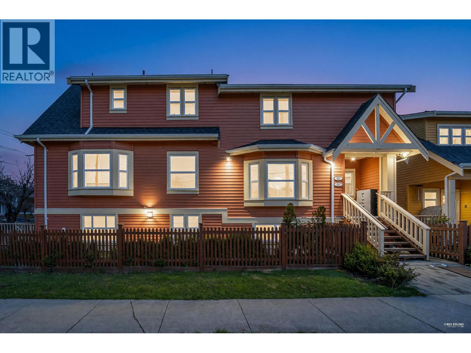 2915 HORLEY STREET|Vancouver, British Columbia V5R0K4