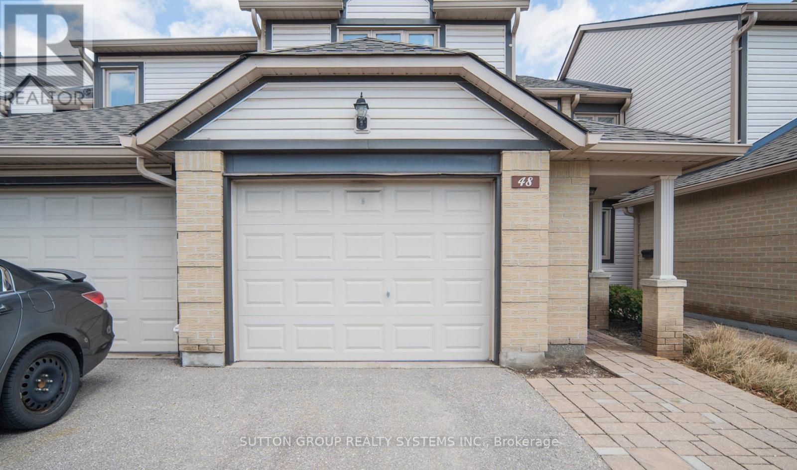 Row / Townhouse for Sale in 48 - 2275 CREDIT VALLEY ROAD|Mississauga (Central Erin Mills), Ontario L5M4N5 2