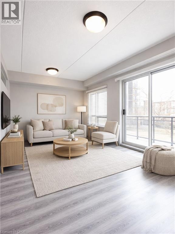 275 LARCH Street Unit# F212, Waterloo, Ontario N2L3R2